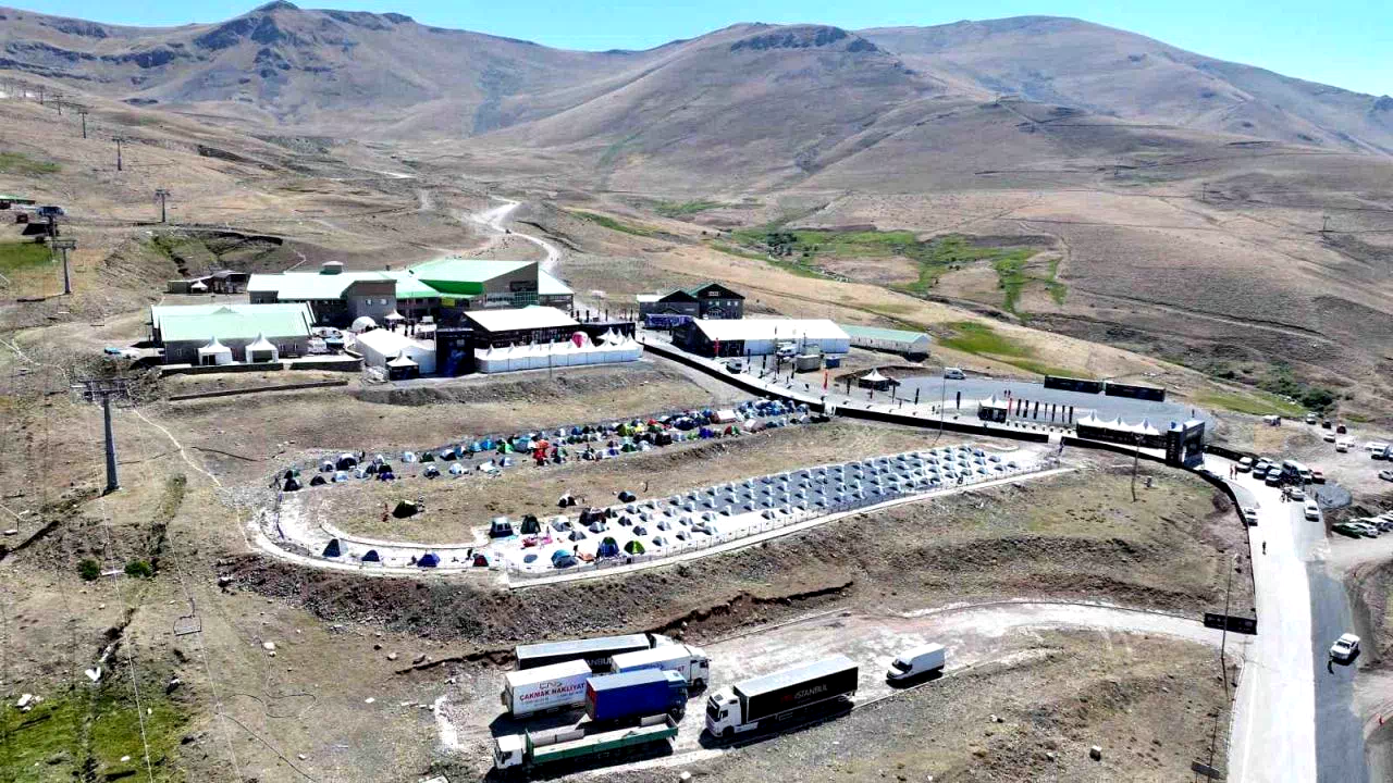 Erzurum’da Türkiye’nin en büyük gökyüzü gözlem etkinliği başlıyor