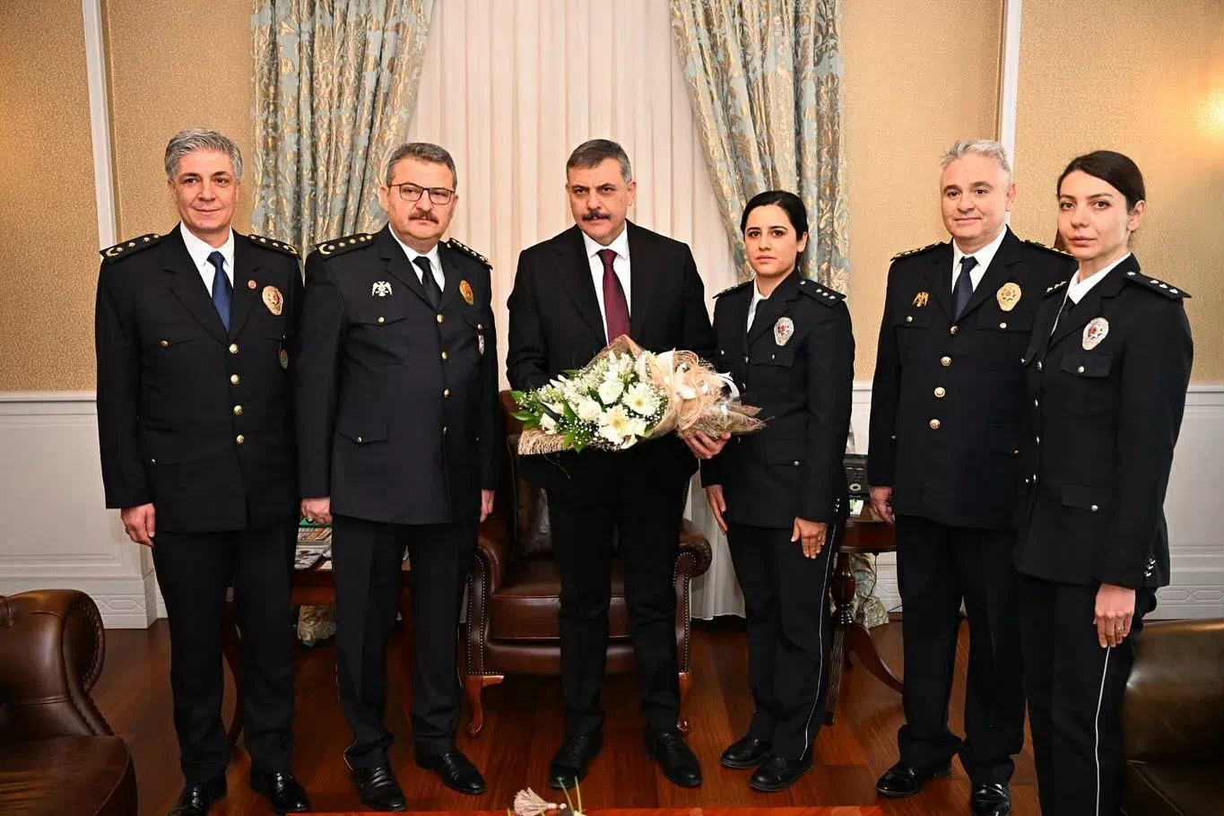 Erzurum İl Emniyet Müdürü ve Heyeti Erzurum Valisini Ziyaret Etti.