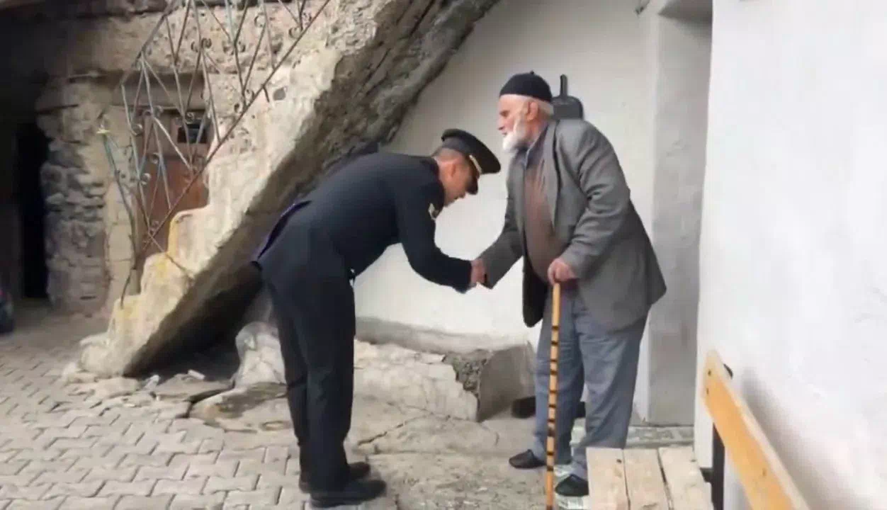 Erzurum İl Jandarma Komutanlığı’ndan Büyüklere Ramazan Bayramı Ziyareti