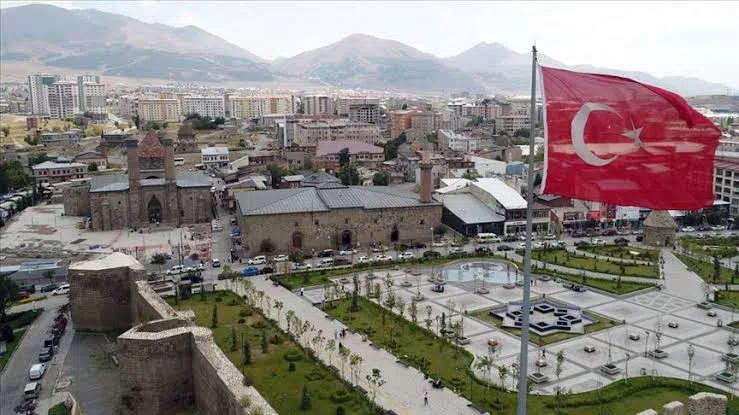 ERZURUM İL MİLLİ EĞİTİM MÜDÜRÜNDEN 107. YIL MESAJI
