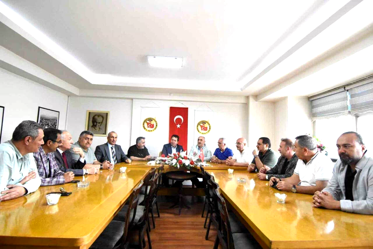 Erzurum Kent Konseyi’nden DAGC Başkanı Türkez’e hayırlı olsun ziyareti