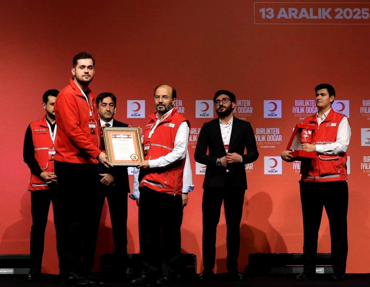 Erzurum Kızılay’a üç ödül