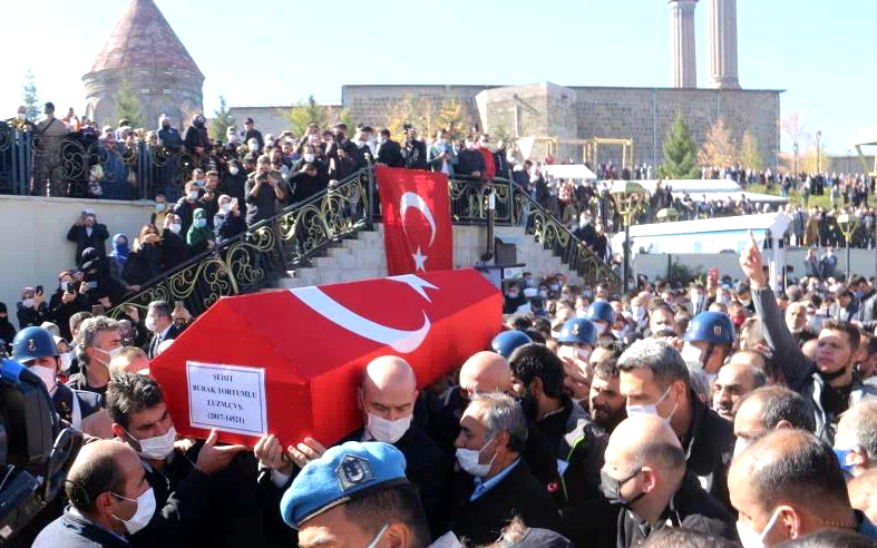 "Erzurum’un en büyük kahramanı kim" sorusuna şehidin 5 yaşındaki kızından yürek yakan cevap: "Babam"