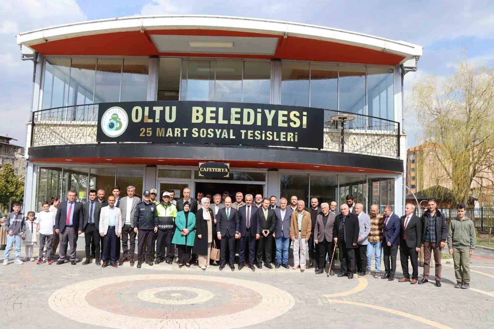 Erzurum’un Oltu ilçesinde bayram coşkusu yaşandı.