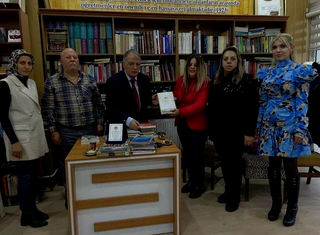 Erzurum’un tarih hafızasına vefa: Prof. Dr. Erol Kürkçüoğlu’na plaket verdiler