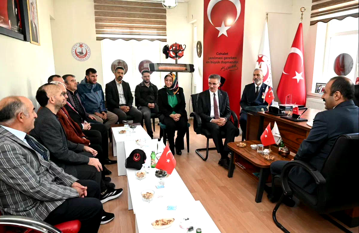 Erzurum valisi Baruş: "Şehit ailelerimiz ve gazilerimiz başımızın tacıdır"
