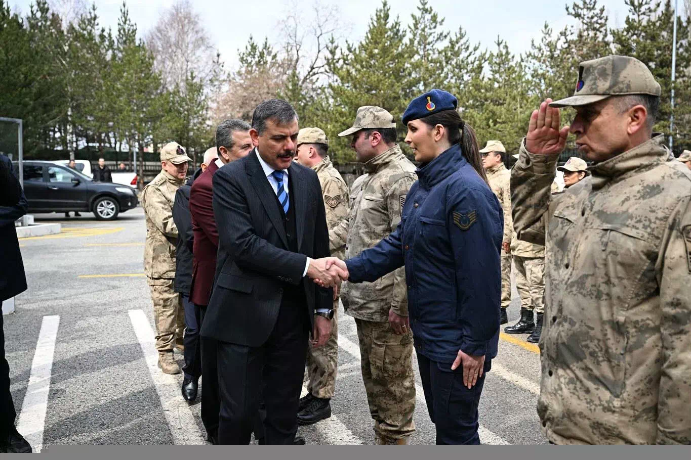 ERZURUM VALİSİ MUSTAFA ÇİFTÇİ, JANDARMA KOMUTANLIĞI’NI ZİYARET ETTİ.
