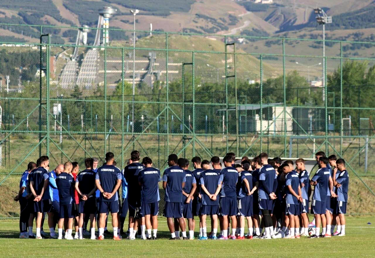Erzurumspor’da 3. Etap kampı başladı