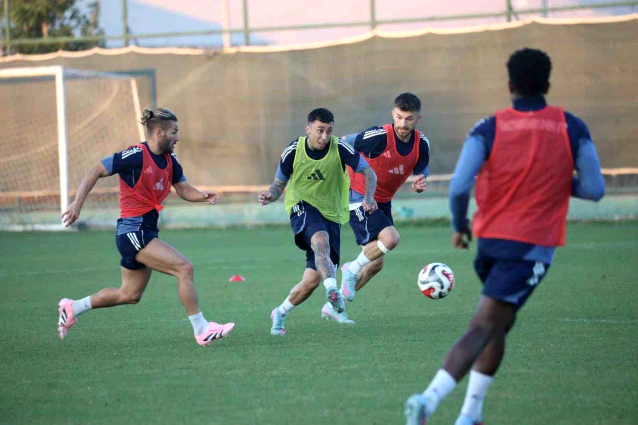 Erzurumspor FK’da Sakaryaspor mesaisi sürüyor