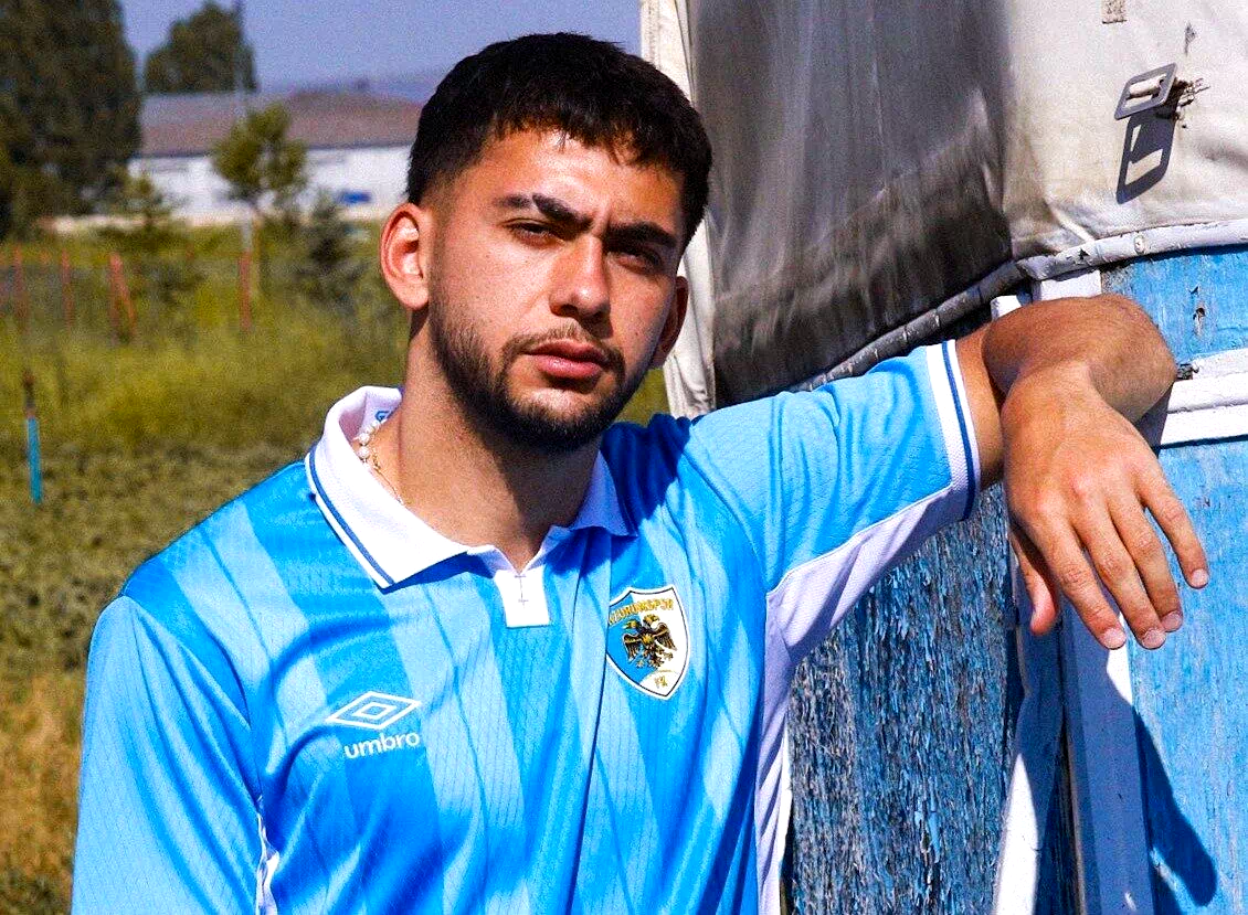 Erzurumspor FK, yeni sezonun “Gökbörü” formasını tanıttı