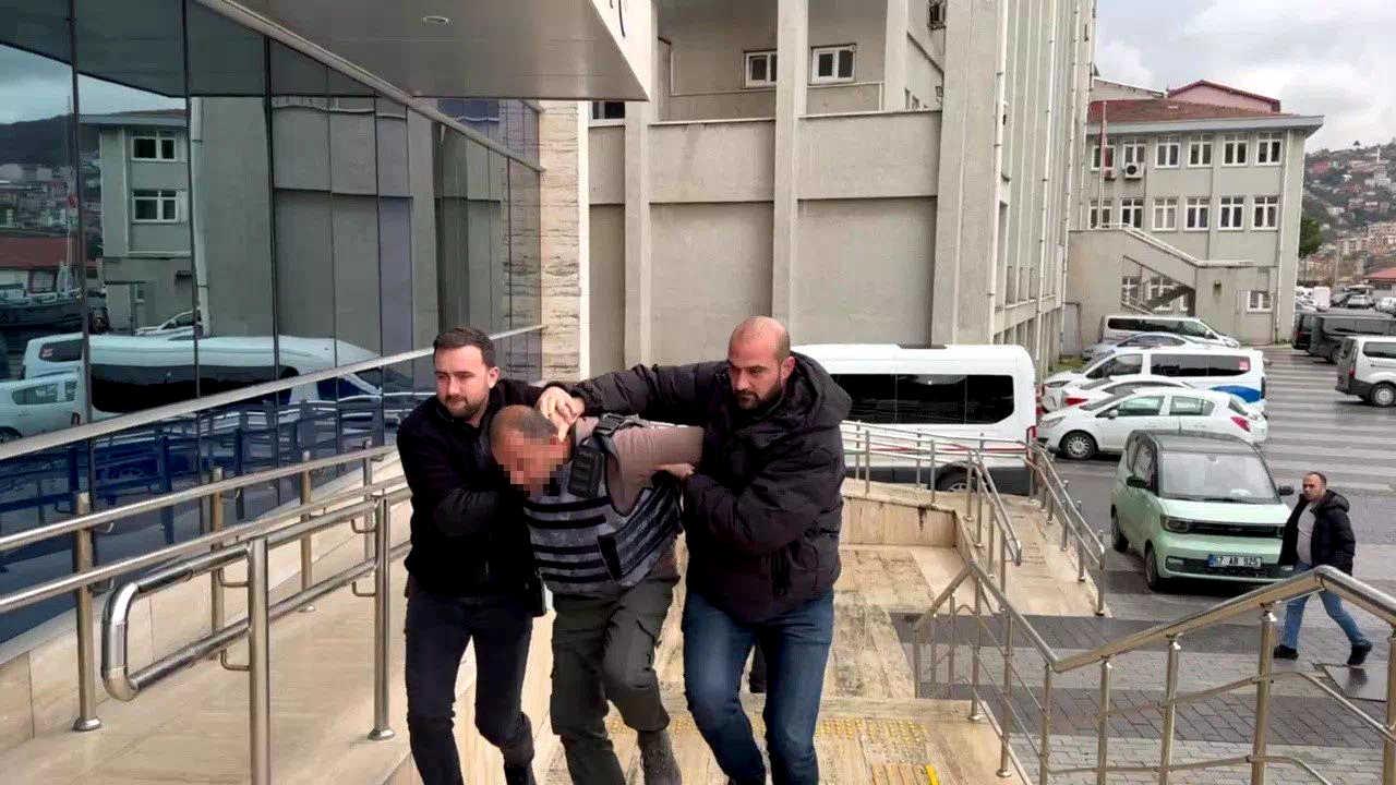 “Eşime neden baktın” diyen genci öldüren zanlı tutuklandı