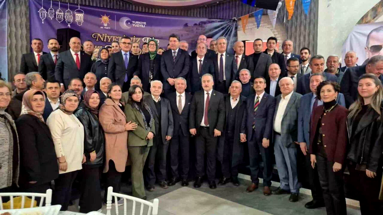 Eski Adalet Bakanı Tunç: “Son 23 yılda terörizme neden olan tüm unsurları ortadan kaldırdık”