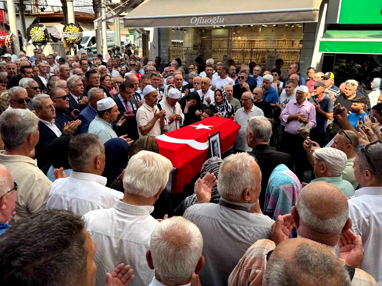 Eski Bakan Akyol için Bartın’da helallik istendi