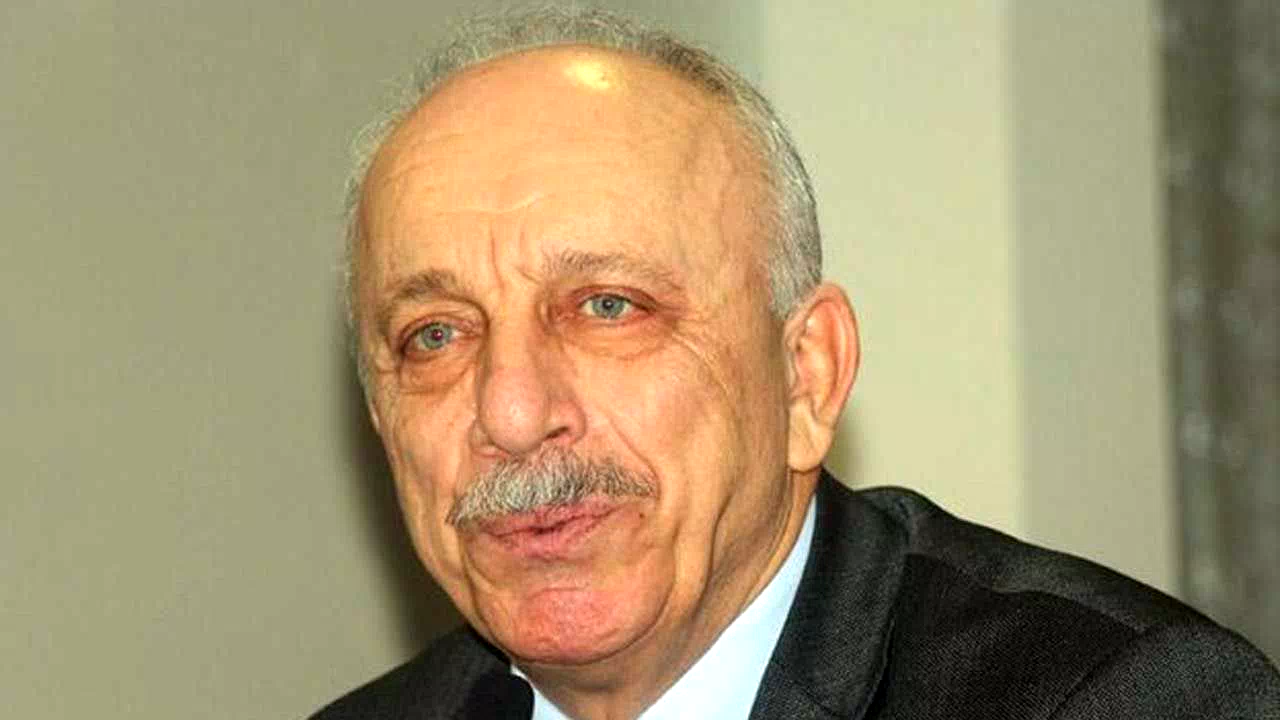 Eski Zonguldak Milletvekili Hüseyin Özbakır, AK Parti kongresinde yeniden MKYK'ya seçildi