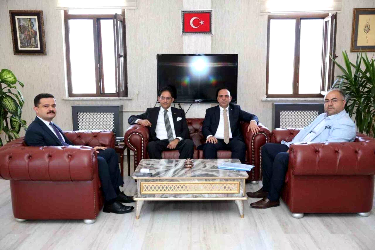 ETB’den Karayazı’da üreticiye tam destek