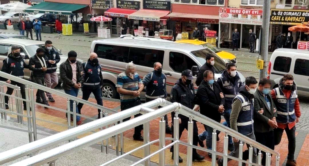 Evler kundaklanmış, cinayet işlenmişti: Dava yeniden görüldü
