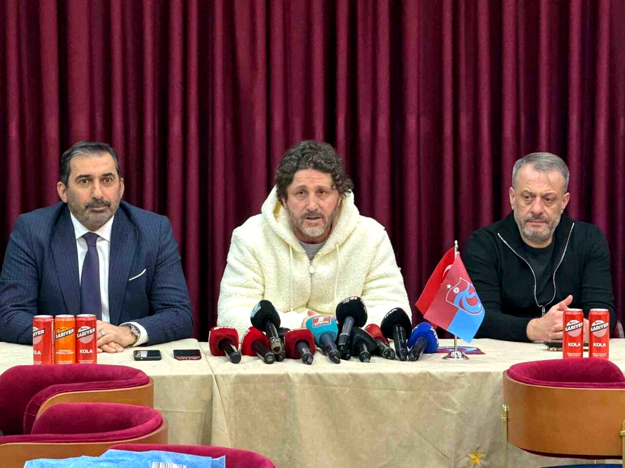 Fatih Tekke: “Bu ekip alkışı hak etti ve etmeye devam ediyor”