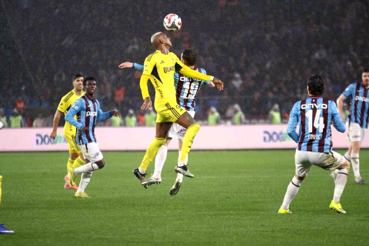 Fenerbahçe’den yeni rekor: ilk 22 haftada namağlup