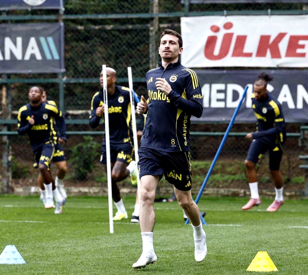 Fenerbahçe, Fatih Karagümrük maçı hazırlıklarını sürdürdü
