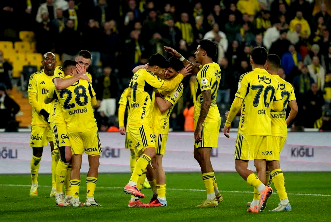 Fenerbahçe, ligde 16. haftayı da namağlup kapattı