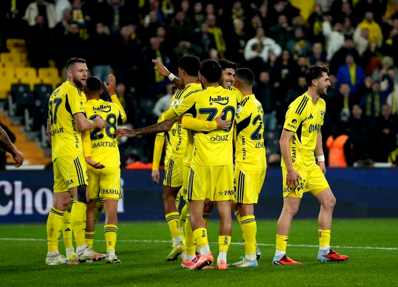 Fenerbahçe, ligde 2 maç sonra kazandı