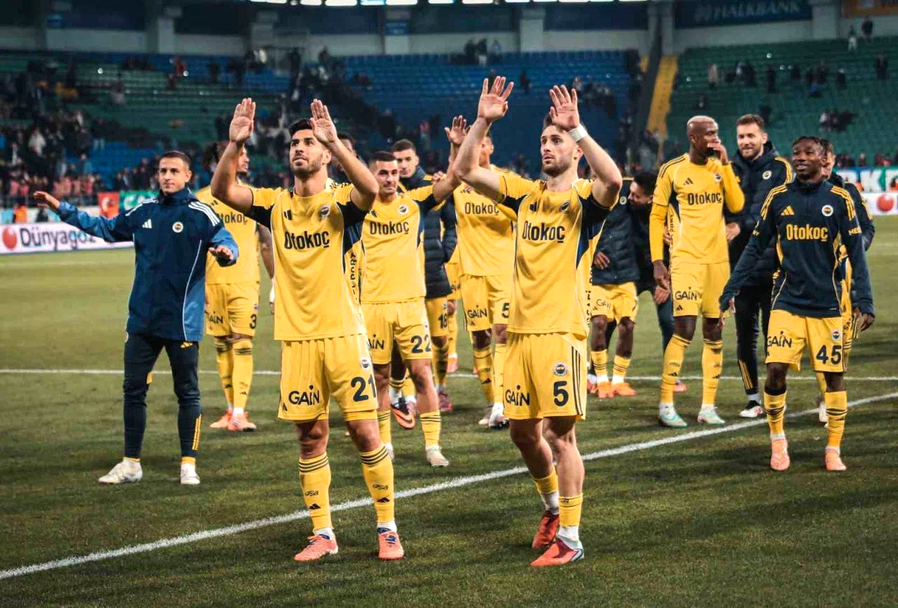 Fenerbahçe son 2 deplasmanda 2-0 geriden gelerek kazandı
