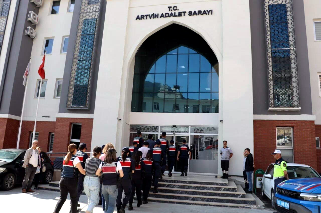 FETÖ’nün güncel yapılanmasına yönelik 5 ilde eş zamanlı operasyon: 8 gözaltı