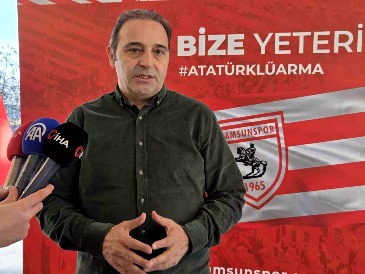 Fuat Çapa: “Ligdeki ilk 5 hedefimiz için gerekli transfer hamlelerini yapacağız”