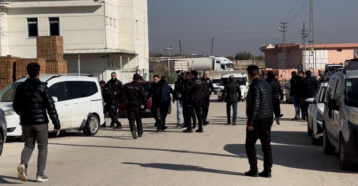 Furkan Apartmanı davasında duruşma sonrası aileler arasında arbede
