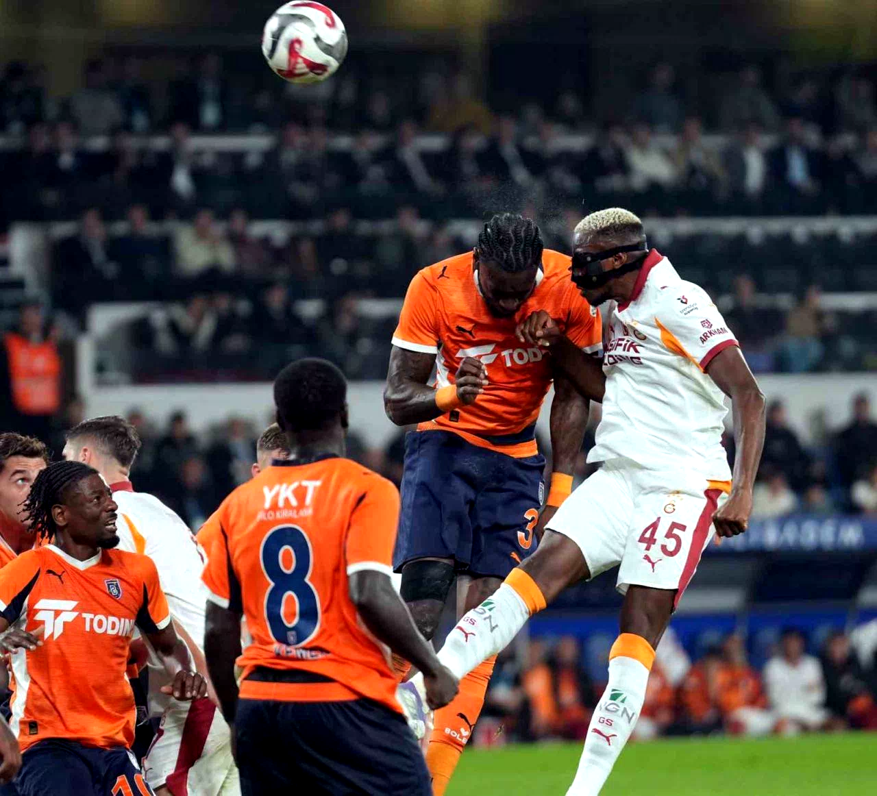 Galatasaray’dan Başakşehir’e karşı ligde üst üste 7. galibiyet