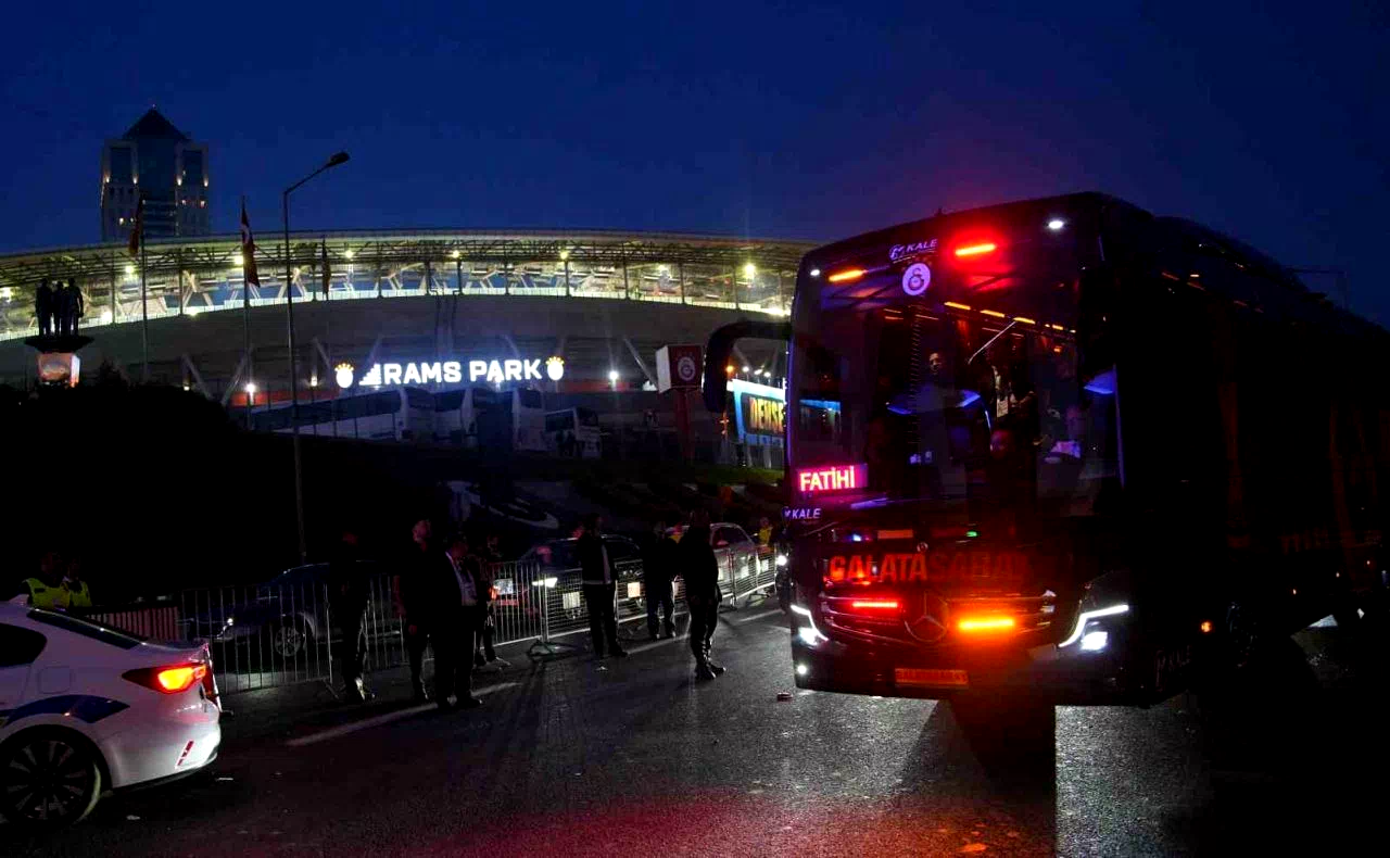 Galatasaray stadyuma ulaştı
