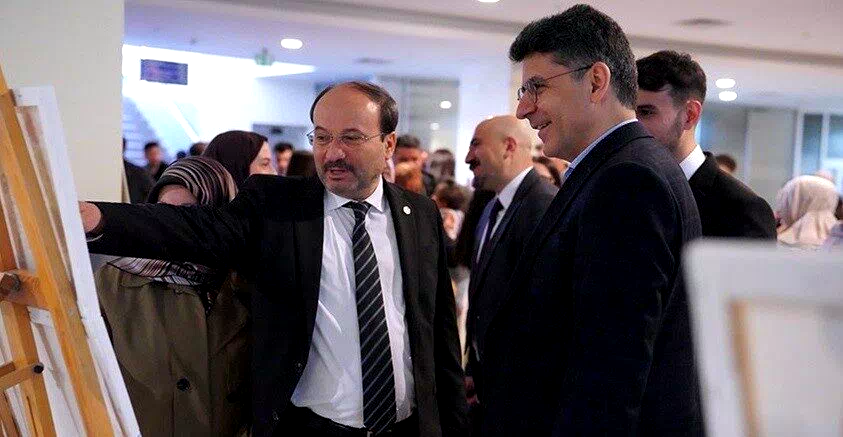 “Geleceğin ışığı çocuk ve ergen” temasıyla üçüncüsü düzenlenen psikoloji zirvesi” başladı