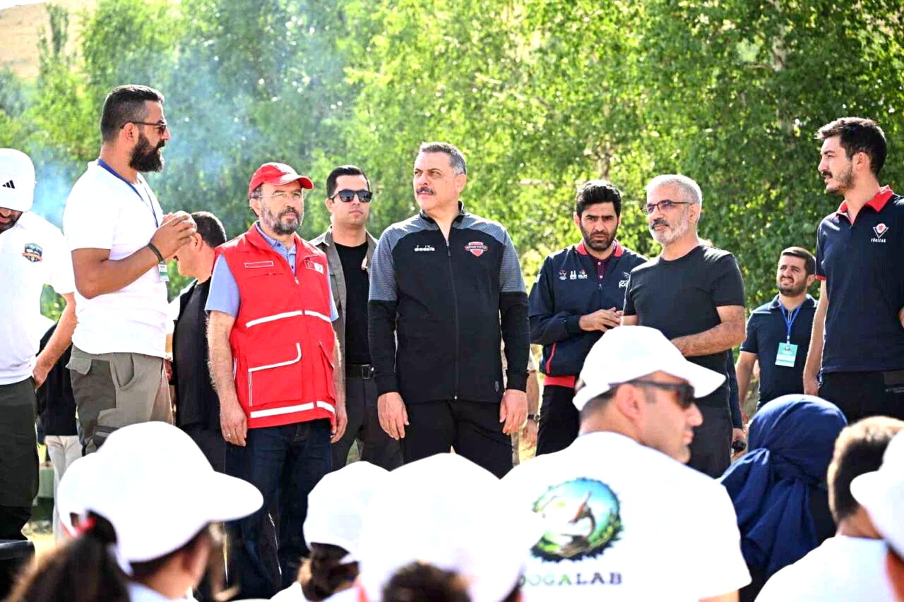 Genç Kızılay Erzurum ‘Afete Hazırım Kampı’ Konaklı’da başladı