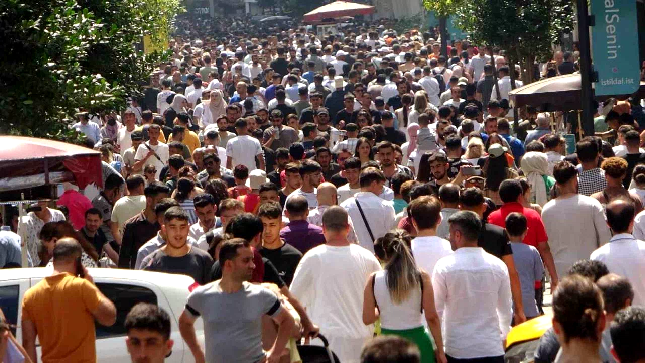Genç nüfusta işsizlik yüzde 15,3’e geriledi