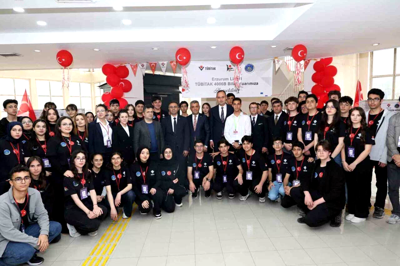 Gençlerin bilim yolculuğuna yakın ilgi