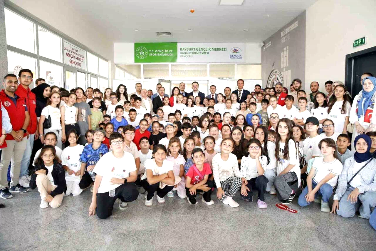 Gençlik ve Spor Bakan Yardımcısı Eminoğlu Bayburt’ta