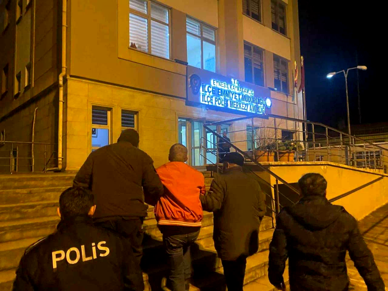 Giresun’da 4 ayrı hırsızlık olayında 8 kişi gözaltına alındı