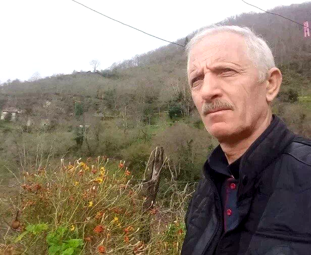 Giresun’da armut ağacından düşen adam öldü