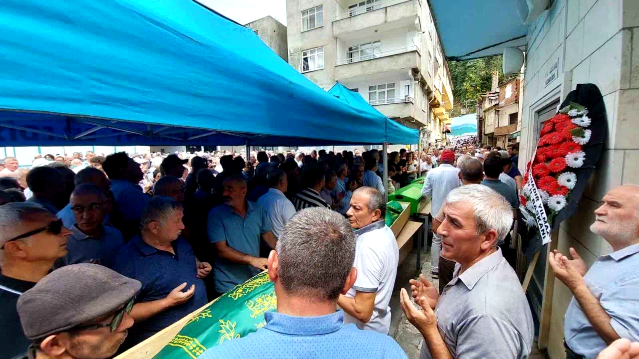 Giresun’daki kazada hayatını kaybeden 4 kişiye son görev