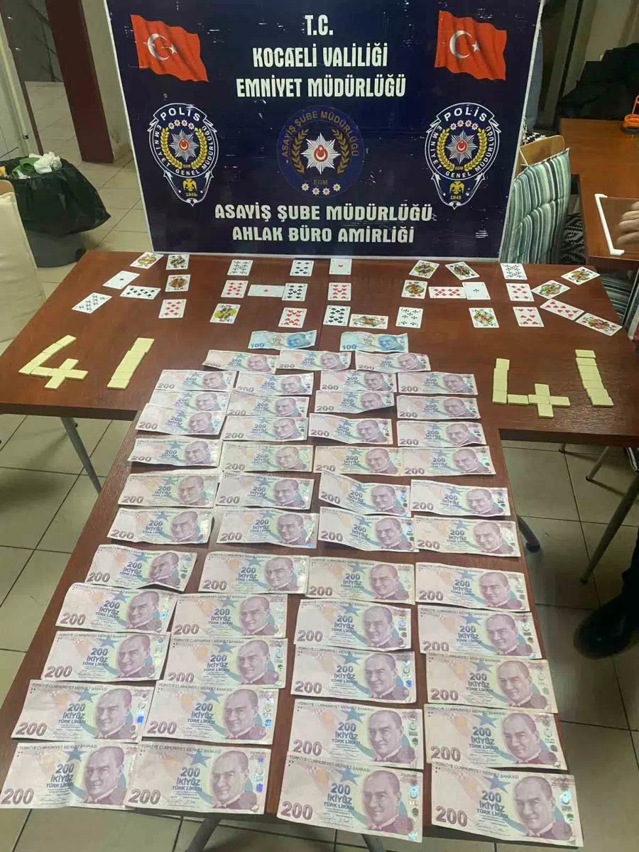 Gölcük’te Kahvehanede Kumar Oynayan 6 Kişiye 55 Bin 482 TL Para Cezası!