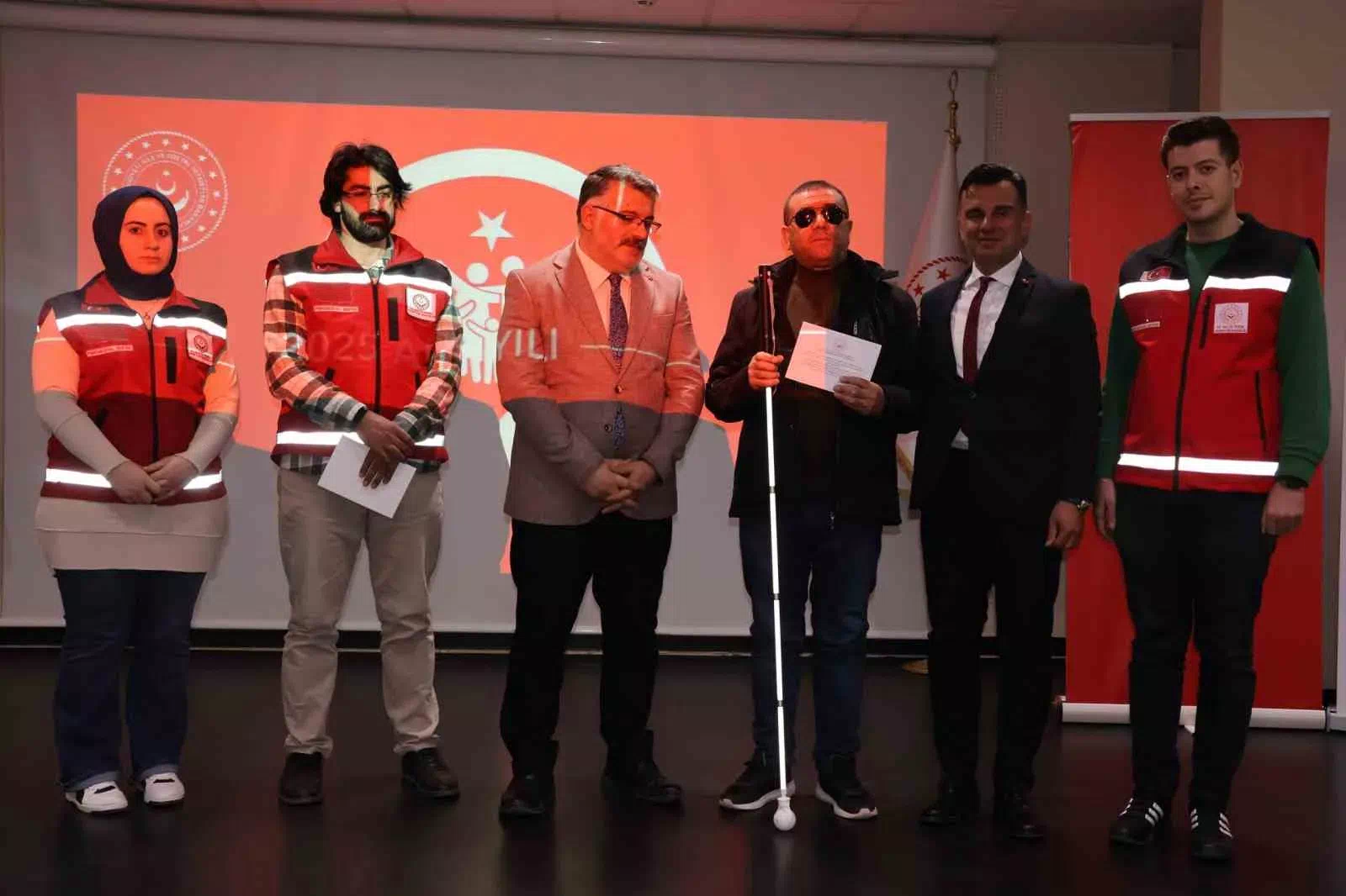 Görme Engelli Gazilere Akıllı Baston Desteği Sağlandı