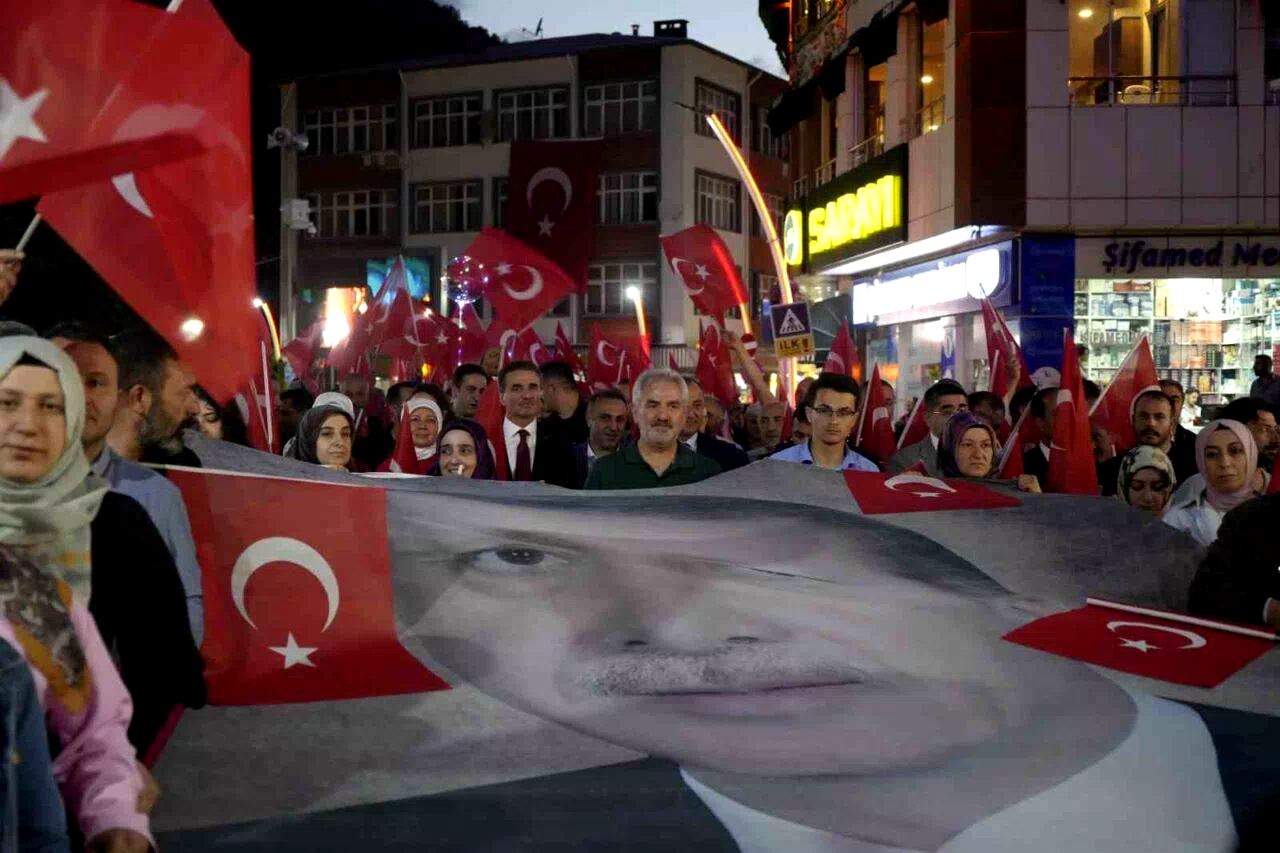 Gümüşhane’de “15 Temmuz” yürüyüşü ve anma programı düzenlendi