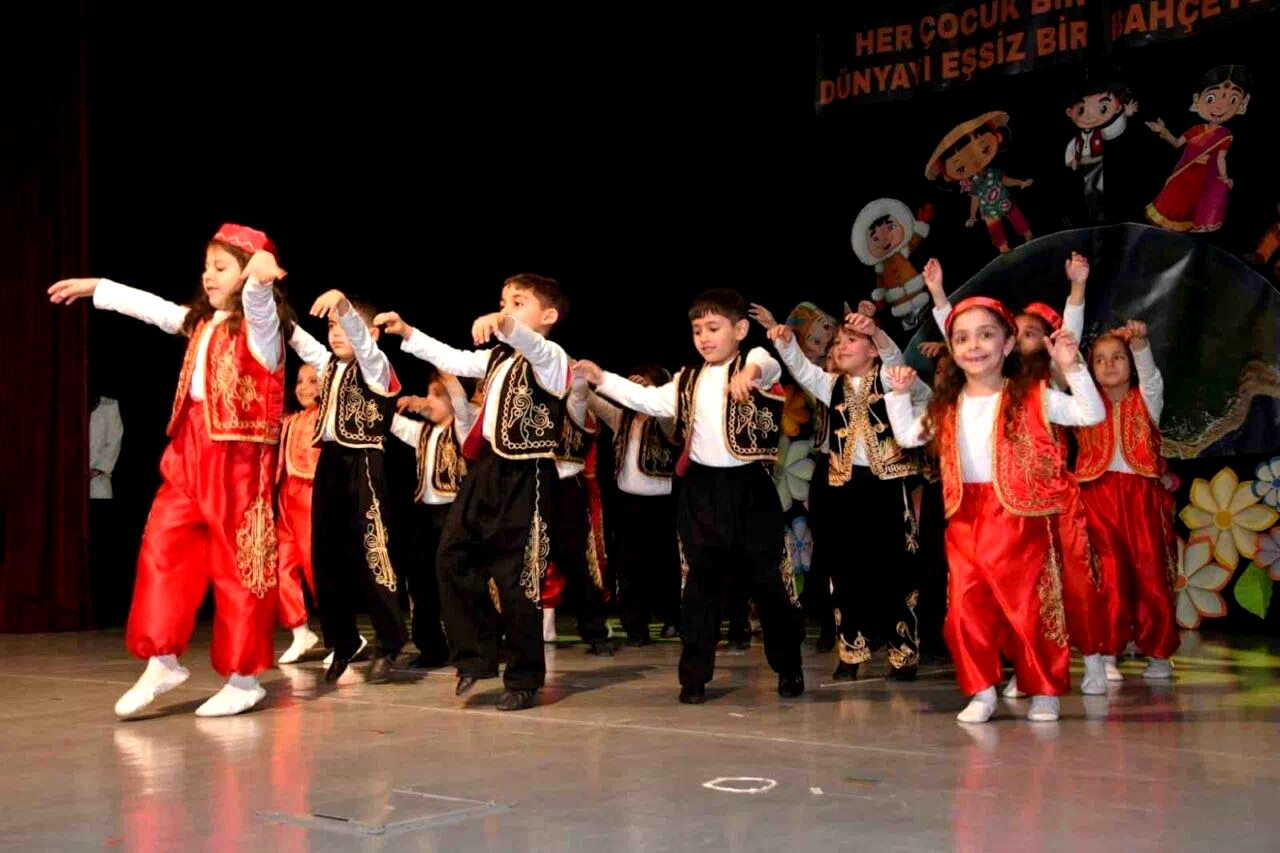 Gümüşhane’de 23 Nisan Ulusal Egemenlik ve Çocuk Bayramı coşkusu