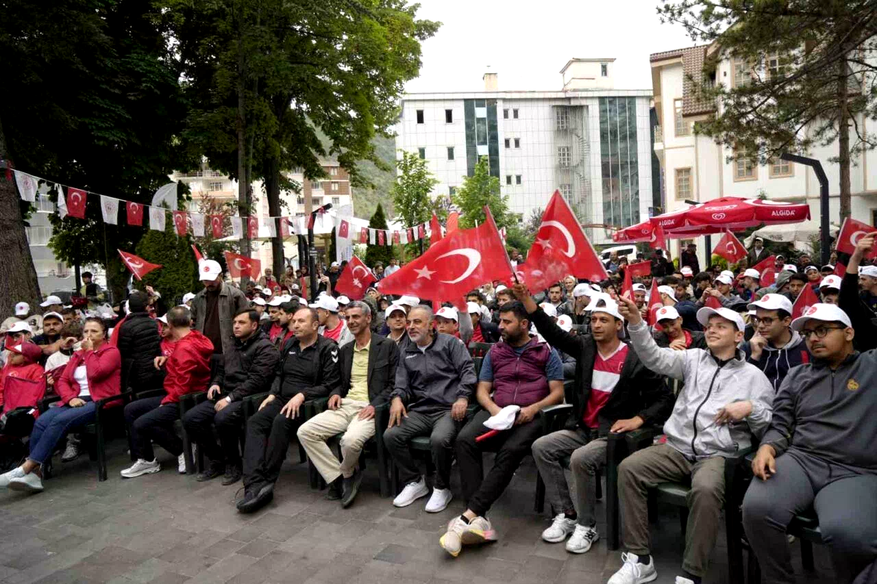 Gümüşhane’de milli heyecan sabahın erken saatlerinde başladı