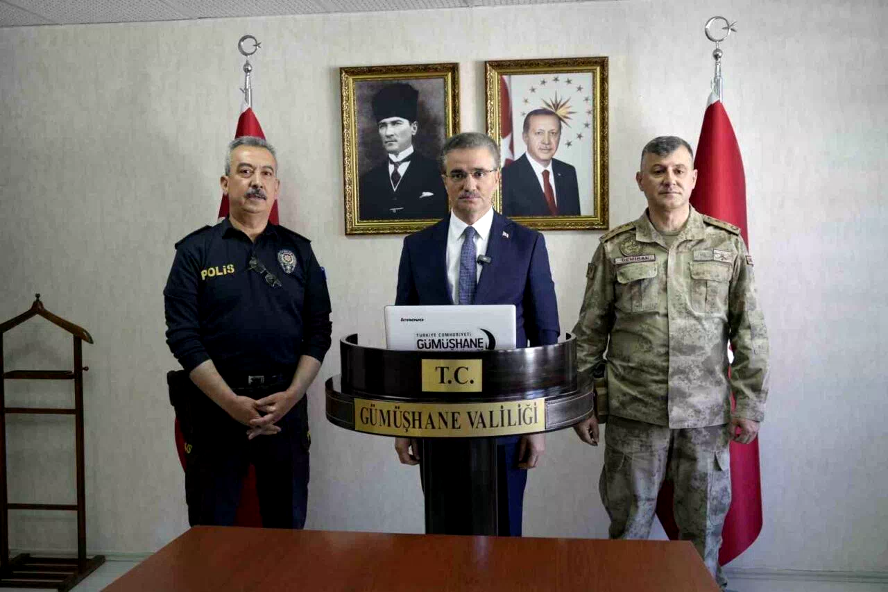 Gümüşhane’de Nisan ayı asayiş bilgilendirme toplantısı gerçekleştirildi