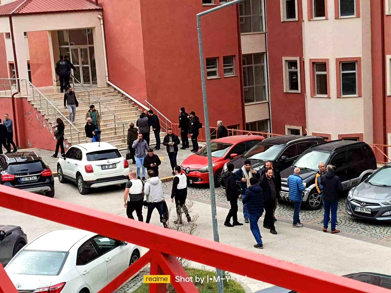 Gümüşhane Üniversitesi’nde silahlı rehine krizi