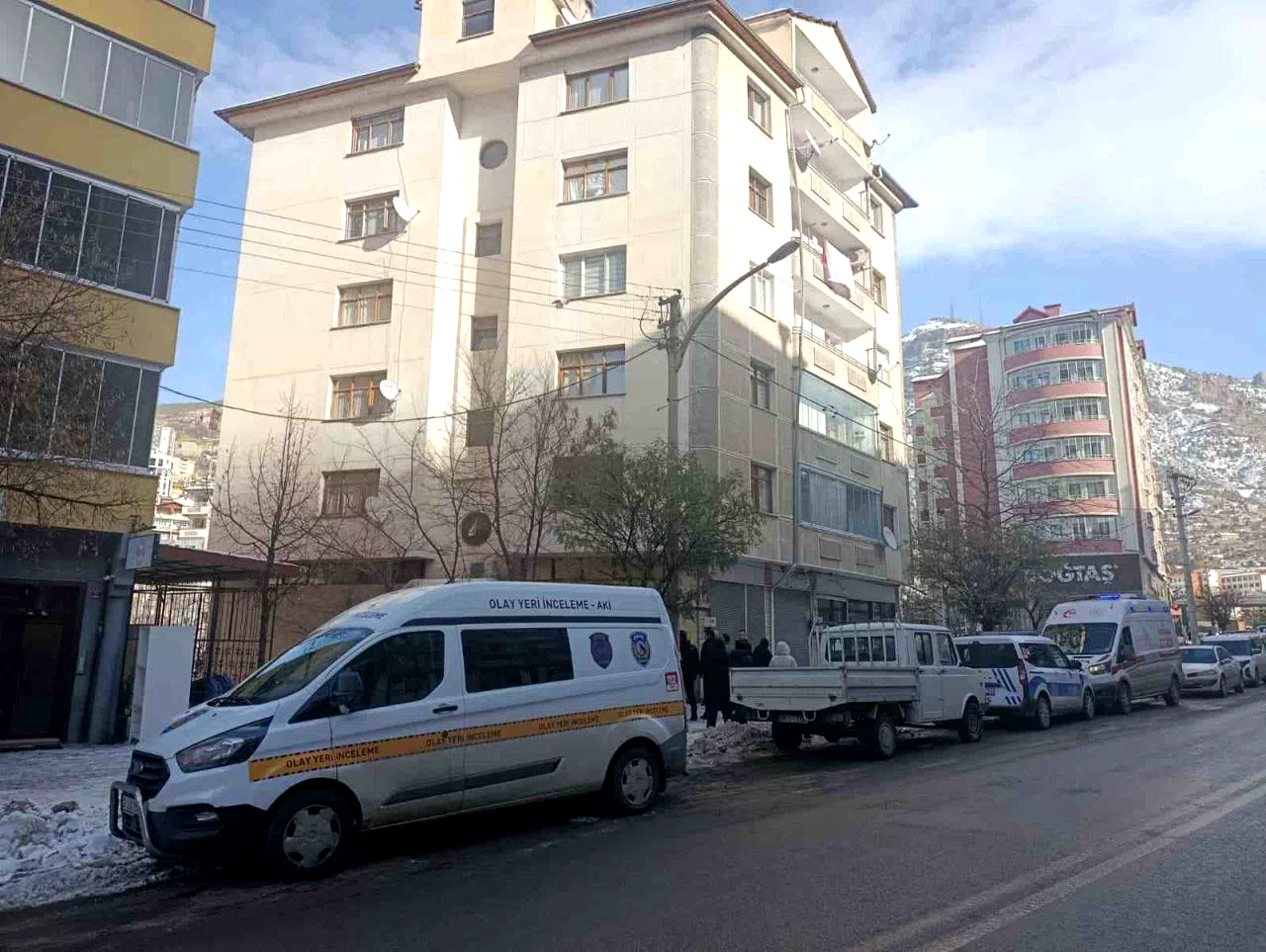 Gümüşhane Üniversitesi Öğretim Üyesi Doç. Dr. Bayram Çağlar evinde ölü bulundu