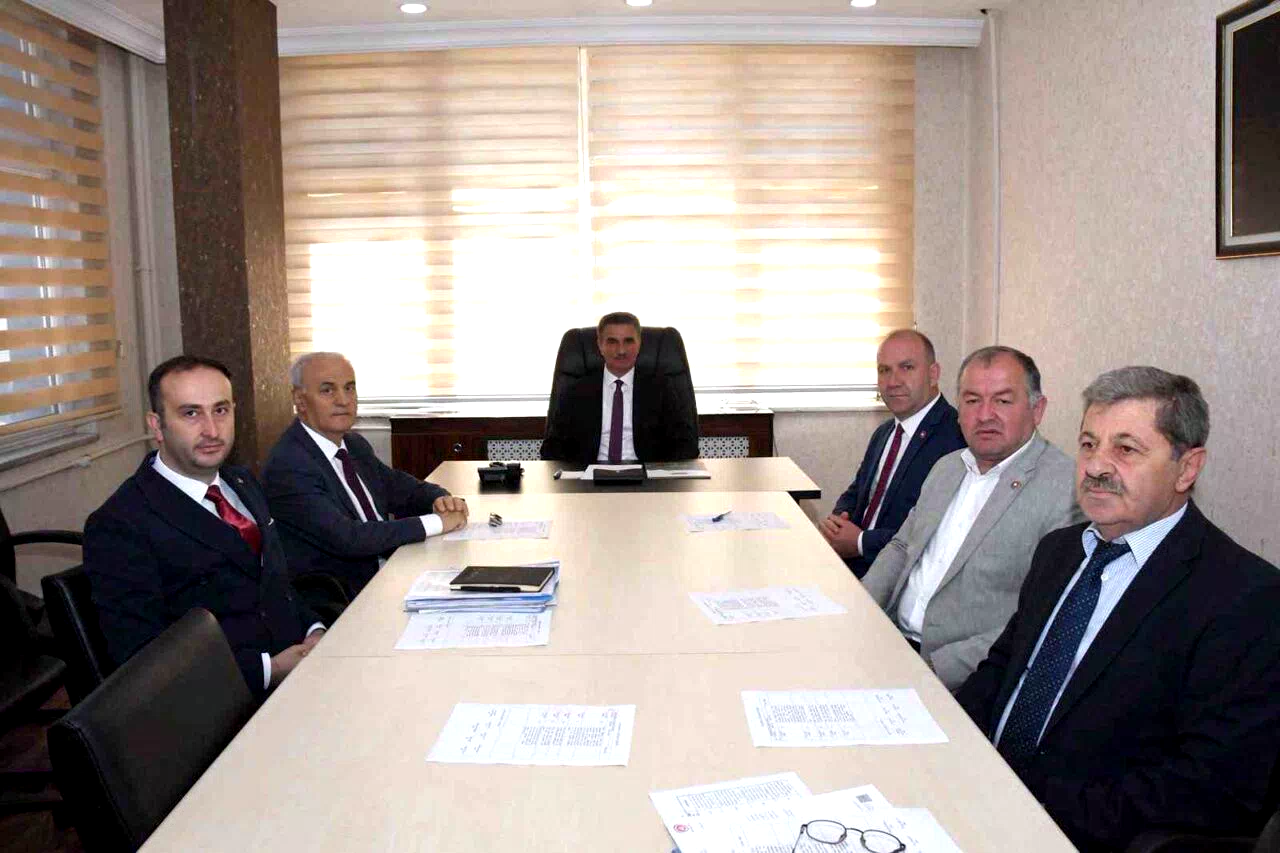 Gümüşhane Valiliği, Taşköprü Yaylası’ndaki kaçak yapıların yıkımına karar verdi