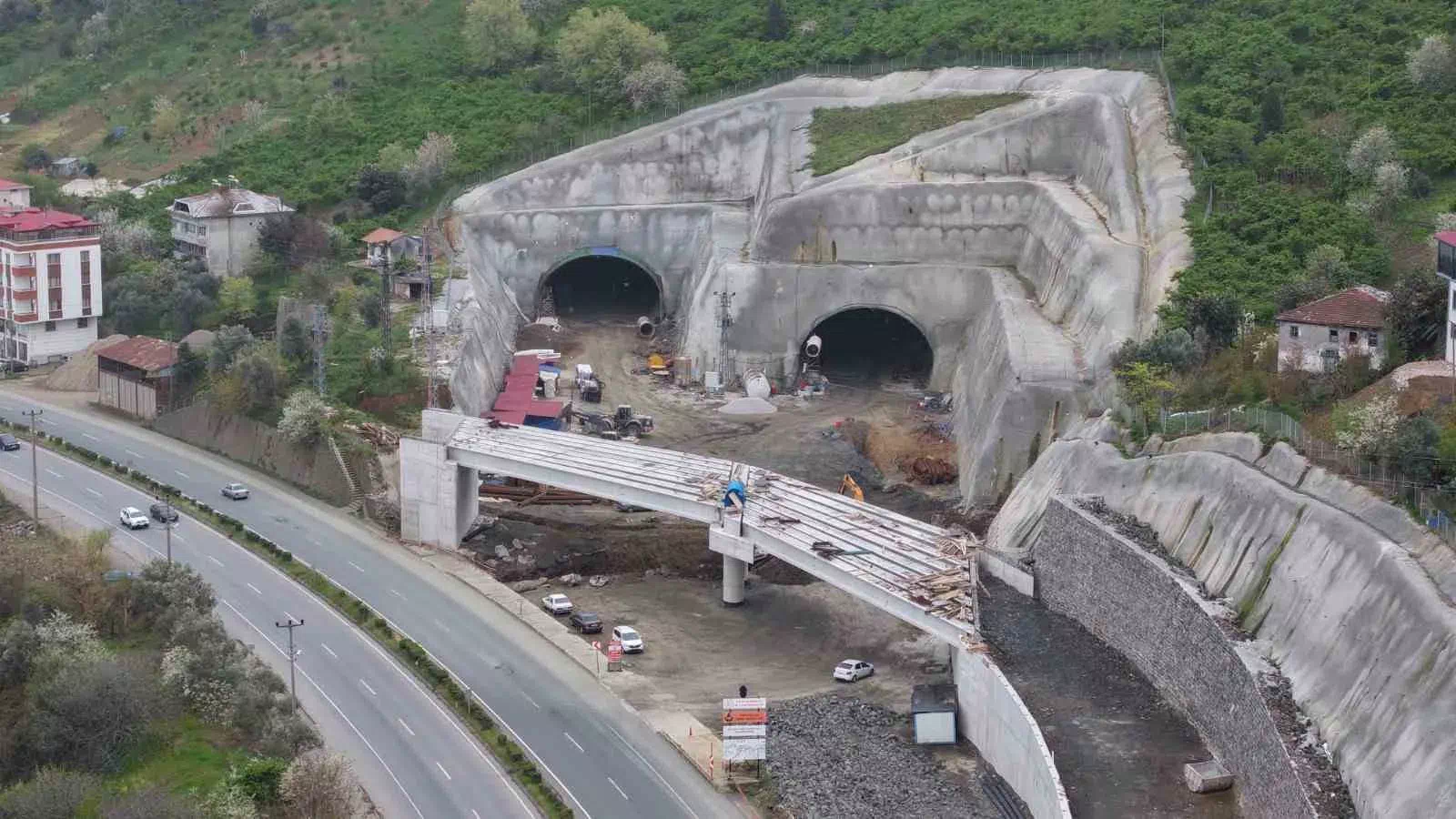 Güney Çevre Yolu Projesi’nde inşaat çalışmaları sürüyor