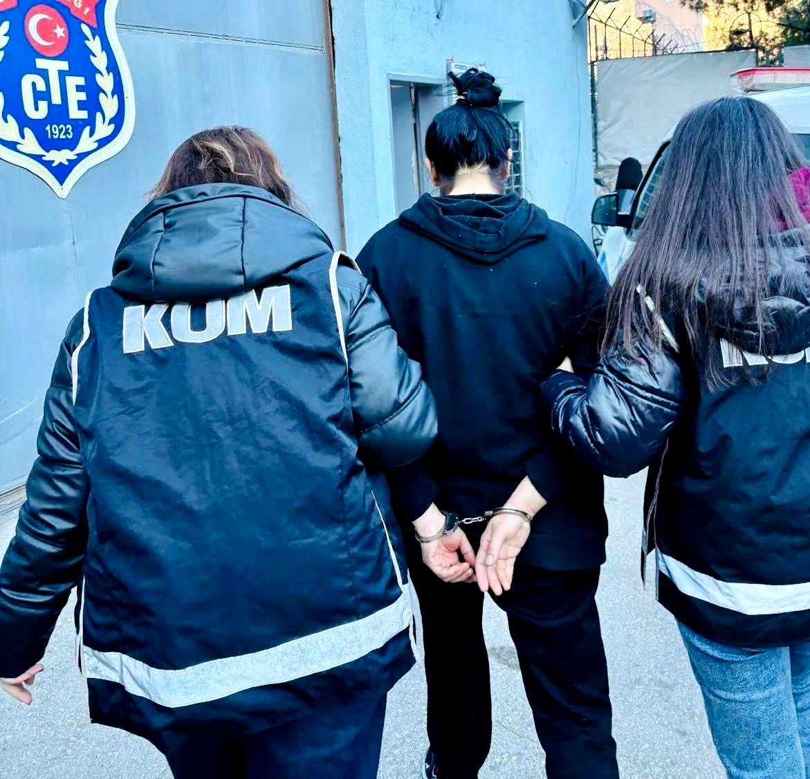 Gürcistan’a kaçmak isteyen uyuşturucu suçlusu Hopa’da yakalandı